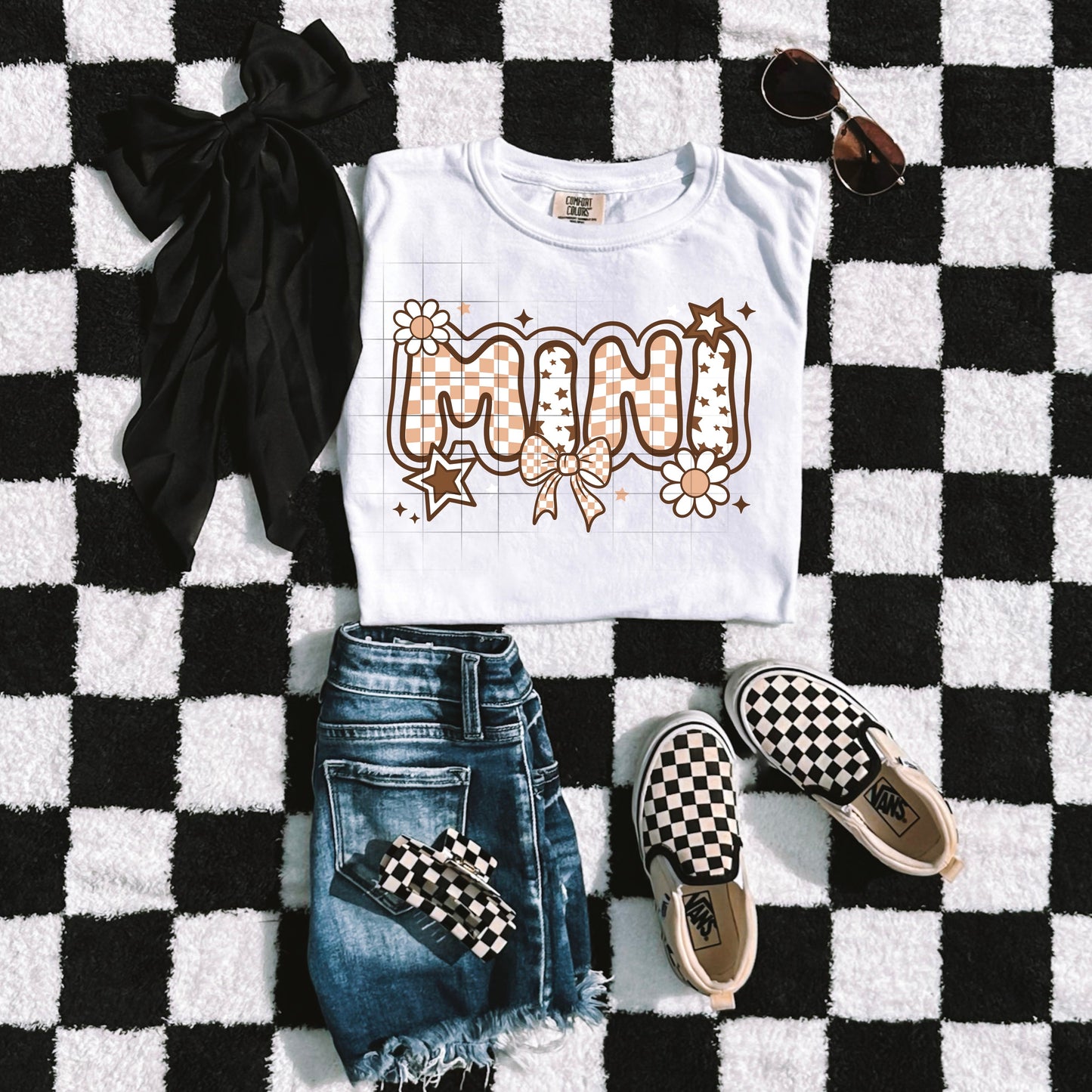 Mini Tan Flowers – Cute White Floral Tee