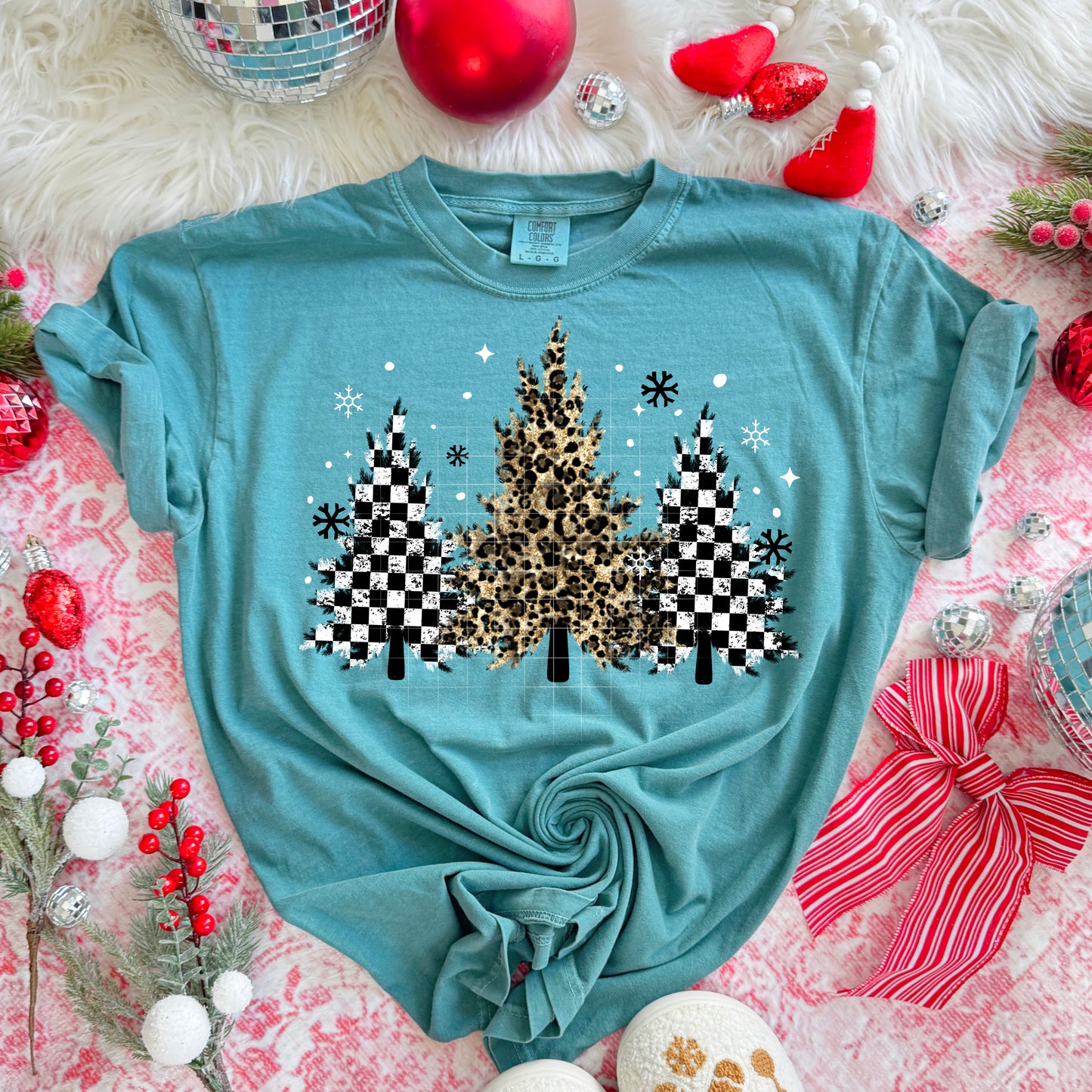 πβ¨ Checkered & Leopard Christmas Trees Tee πβοΈ
