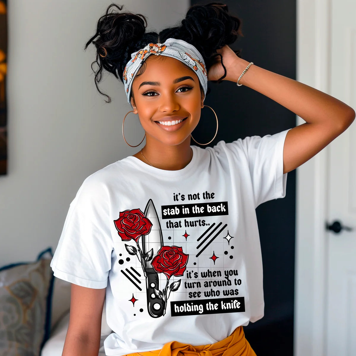 Its not the Stab in The Back that Hurts Front Cute Womens Graphic T-Shirt
