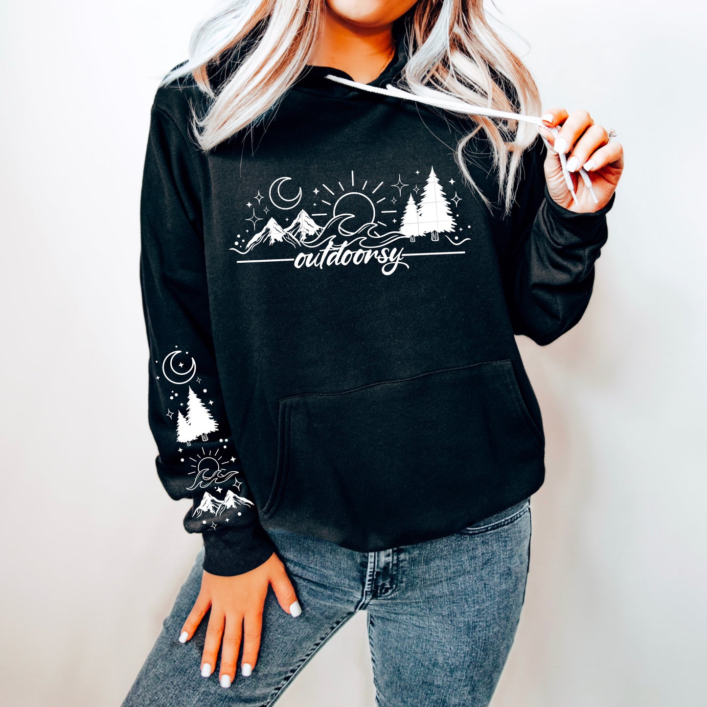 Outdoorsy Women's Graphic Hoodie