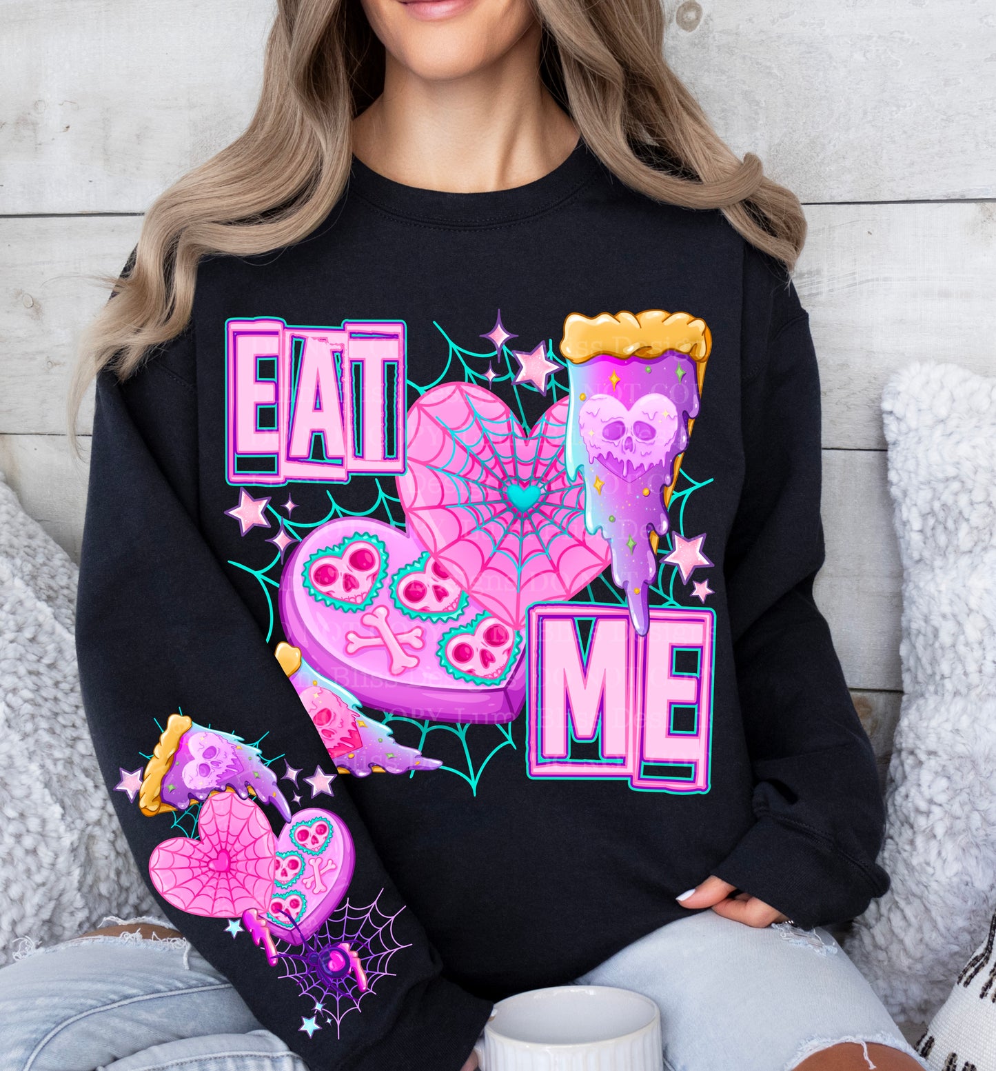 Eat Me β Spooky Sweet Valentine Crewneck / Sweatshirt