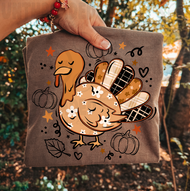 Retro Floral Turkey Thanksgiving Graphic T-Shirt – Cute Fall Tee
