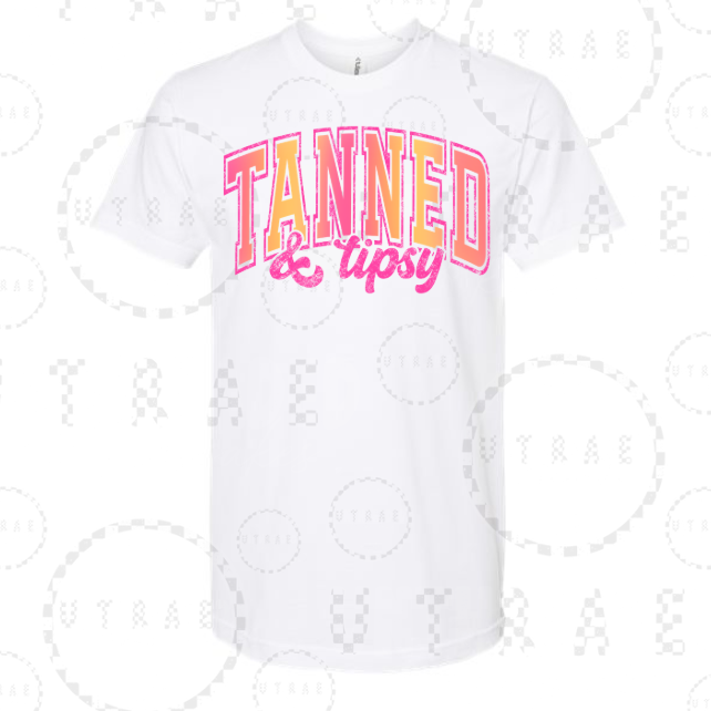 Tanned and Tipsy graphic T-shirt - size XL