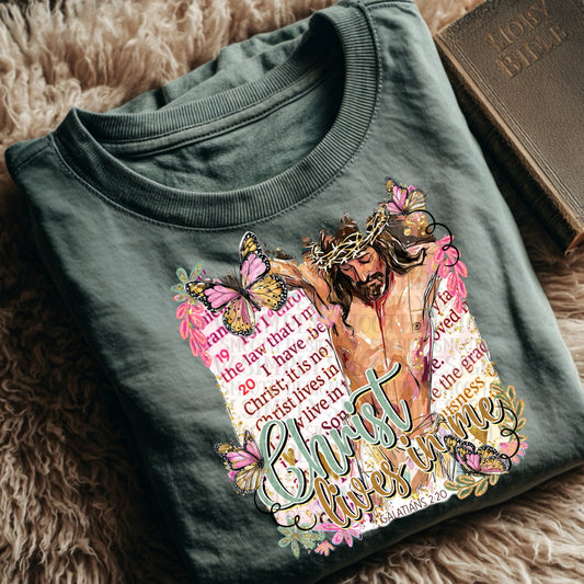 Christ Lives in Me Graphic T-Shirt | Christian Faith Tee | Inspirational Scripture Unisex Shirt | Religious Church Apparel