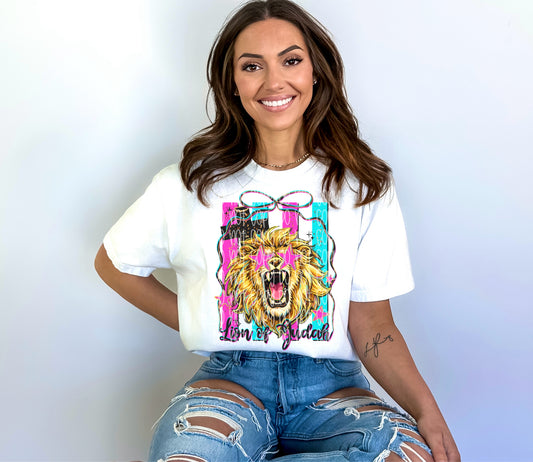 Lion of Judah Bow Graphic T-Shirt | Christian Faith Tee | Cute Coquette Religious Unisex Shirt | Inspirational Church Apparel