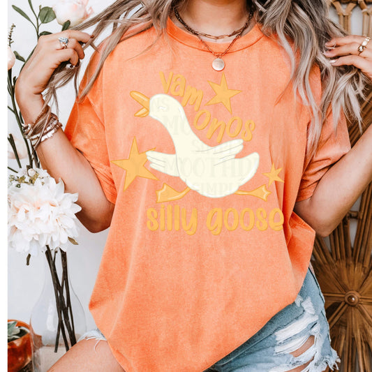 Vámonos Silly Goose Graphic T-Shirt | Funny Goose Tee | Cute Trendy Unisex Shirt | Humorous Animal Graphic Apparel