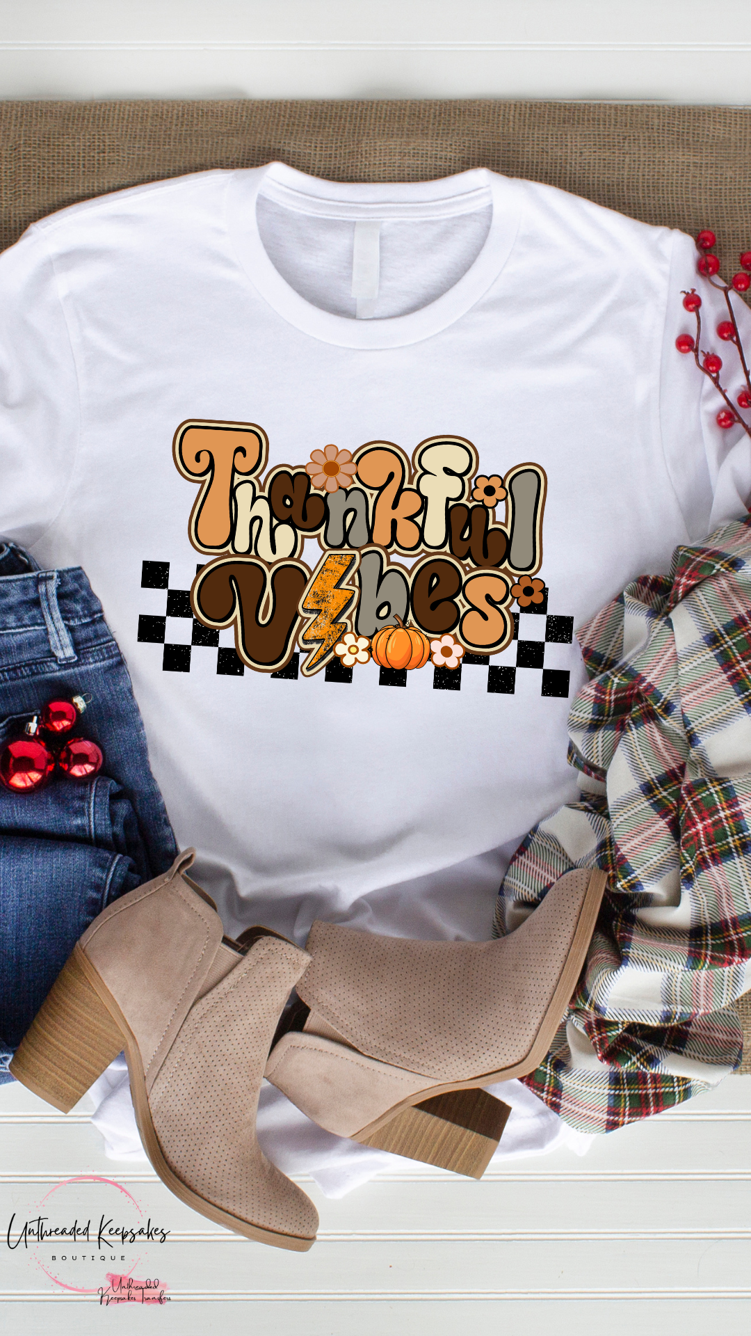 Thankful Vibes Thanksgiving Womens Graphic T-Shirt