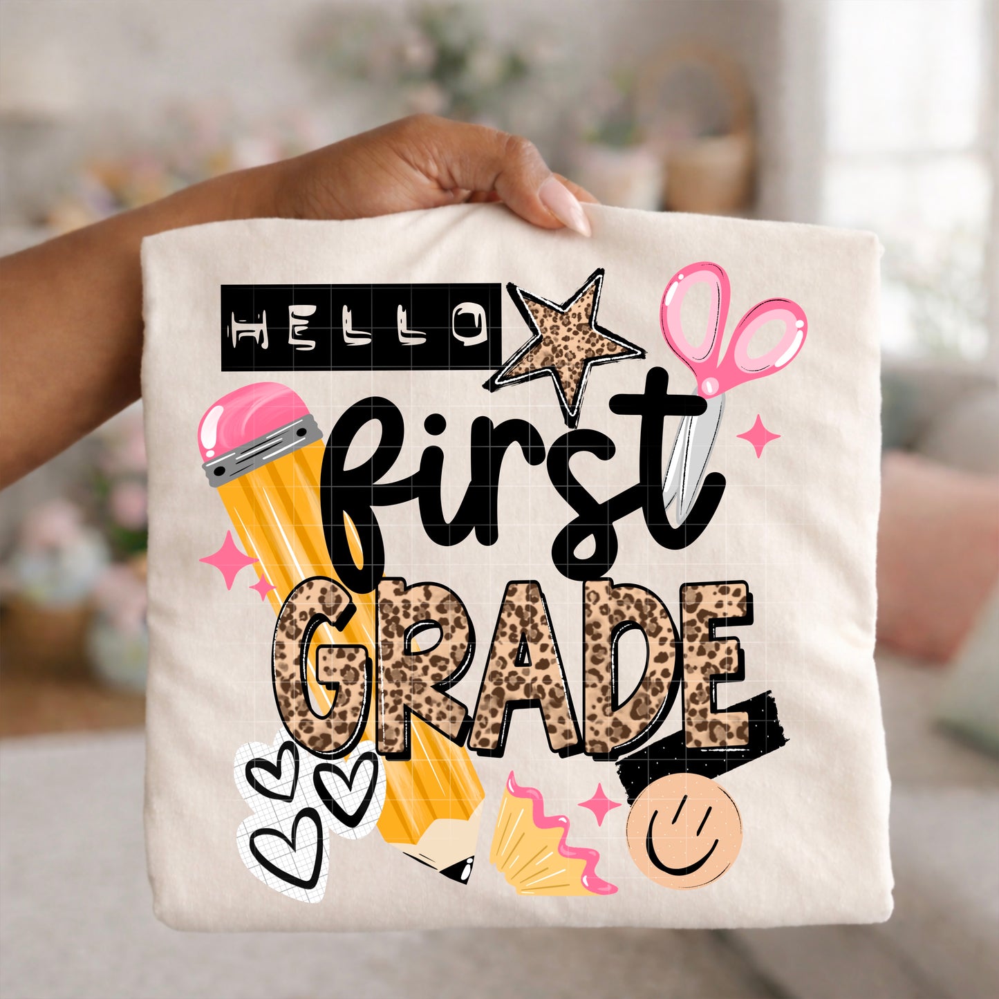 Hello Grade Teacher Shirt | Back to School Teacher Tee | Preschool Kindergarten First Second Third Fourth Fifth Grade Shirt | Cute School Graphic Tee ✏️🍎📚