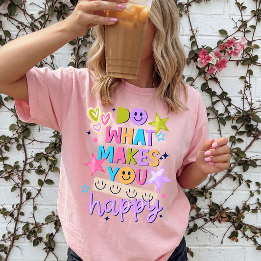 What Makes You Happy Smiley Face Graphic T-Shirt