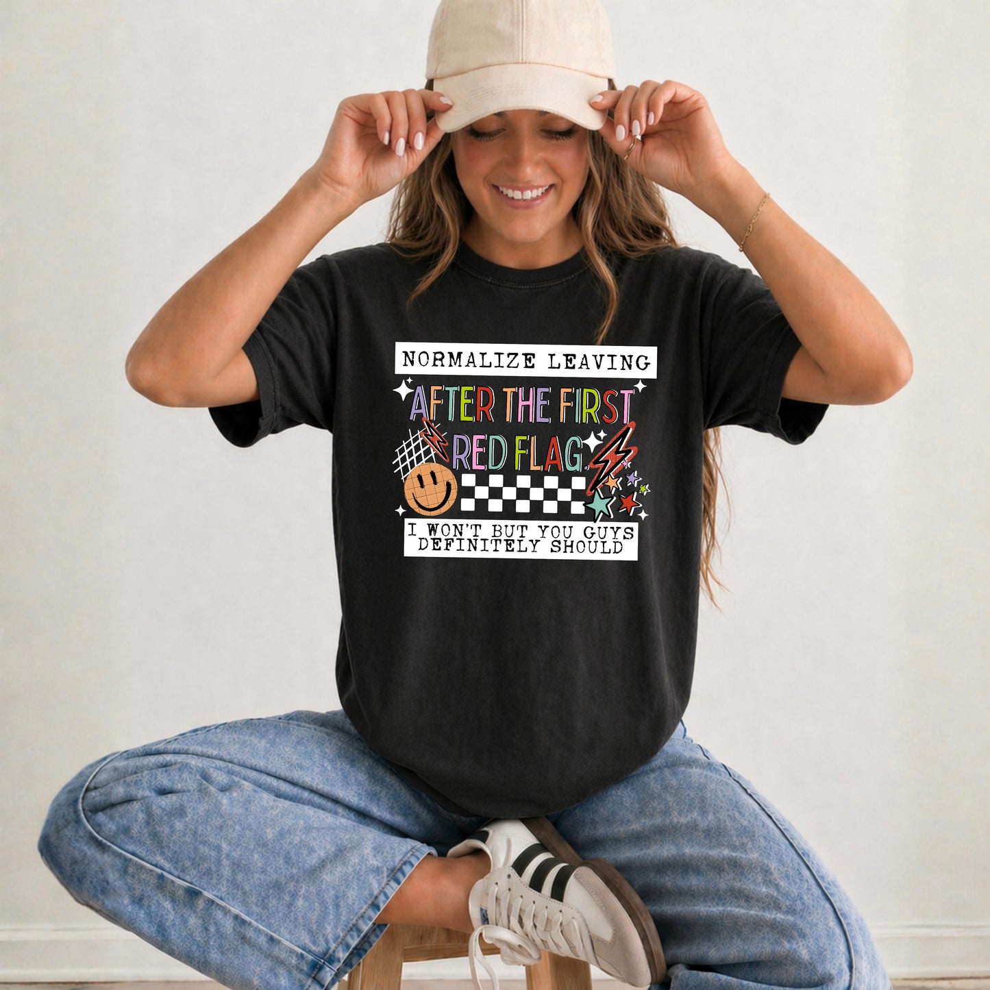Normalize Leaving After the First Red Flag Shirt | Funny Toxic Relationship Tee | Sarcastic Graphic T-Shirt | Trendy Retro Unisex Shirt | Mental Health Humor