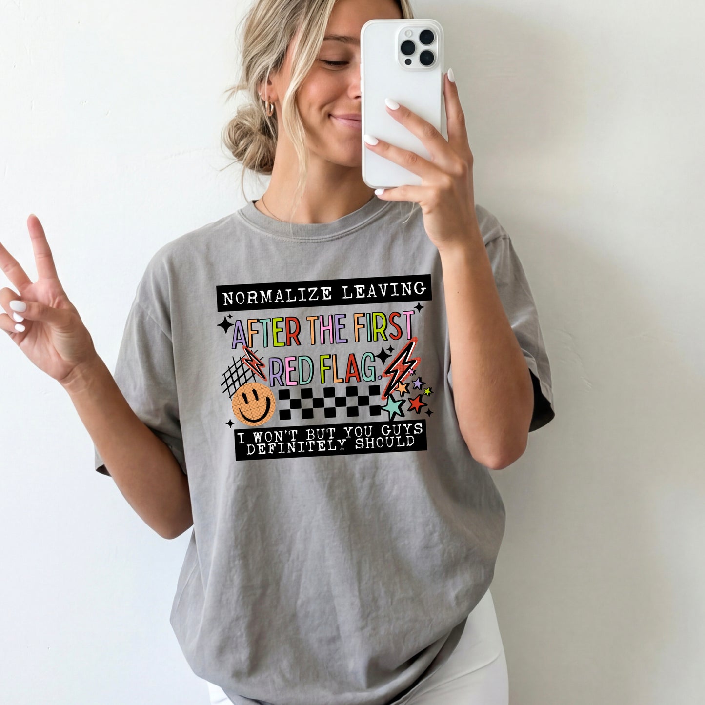 Normalize Leaving After the First Red Flag Shirt | Funny Toxic Relationship Tee | Sarcastic Graphic T-Shirt | Trendy Retro Unisex Shirt | Mental Health Humor