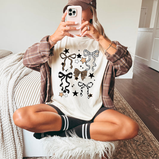 🎀 Neutral Bow & Star Graphic Tee ✨