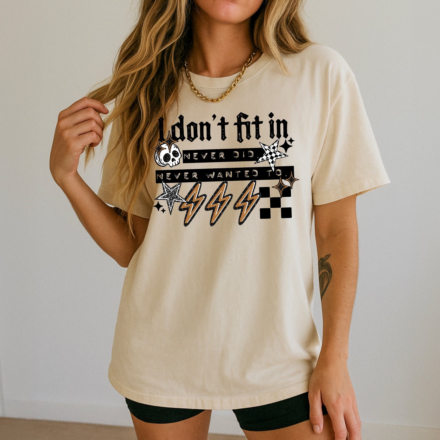 I Don't Fit In Shirt | Never Did Never Wanted To Graphic Tee | Alternative Aesthetic Shirt | Introvert Graphic T-Shirt | Gothic Inspirational Tee | Misfit Quote Shirt | Unisex Tee 🖤⚡💀