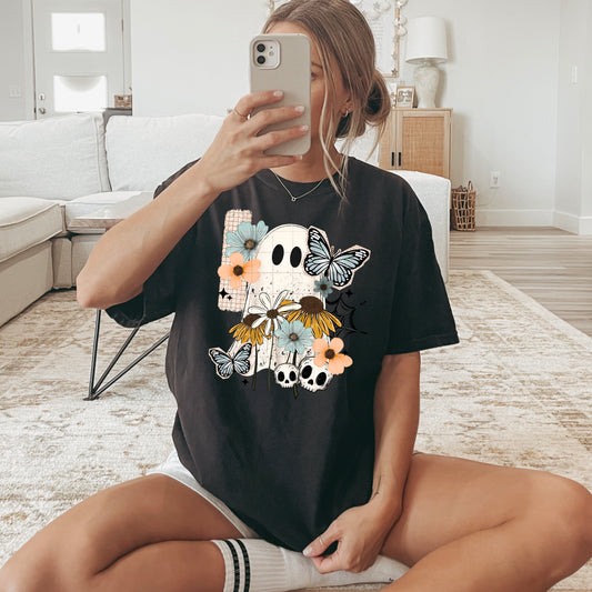 Floral Ghost Graphic T-Shirt | Cute Halloween Boho Tee | Spooky Season Unisex Shirt | Fall Floral Apparel