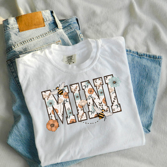 Floral Mama Bee Shirt | Vintage Wildflower Mama Graphic Tee | Comfort Colors Mom T-Shirt | Botanical Mother's Day Gift | Cute Bee Mama Shirt 🐝🌼💙