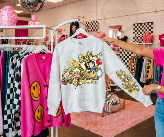 🍎 Enchanted Forest Fairytale Cozy Crewneck ✨