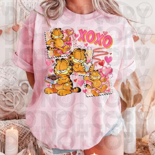 XOXO Sassy Orange Cat Valentine Graphic Tee – Cute Retro Love Shirt