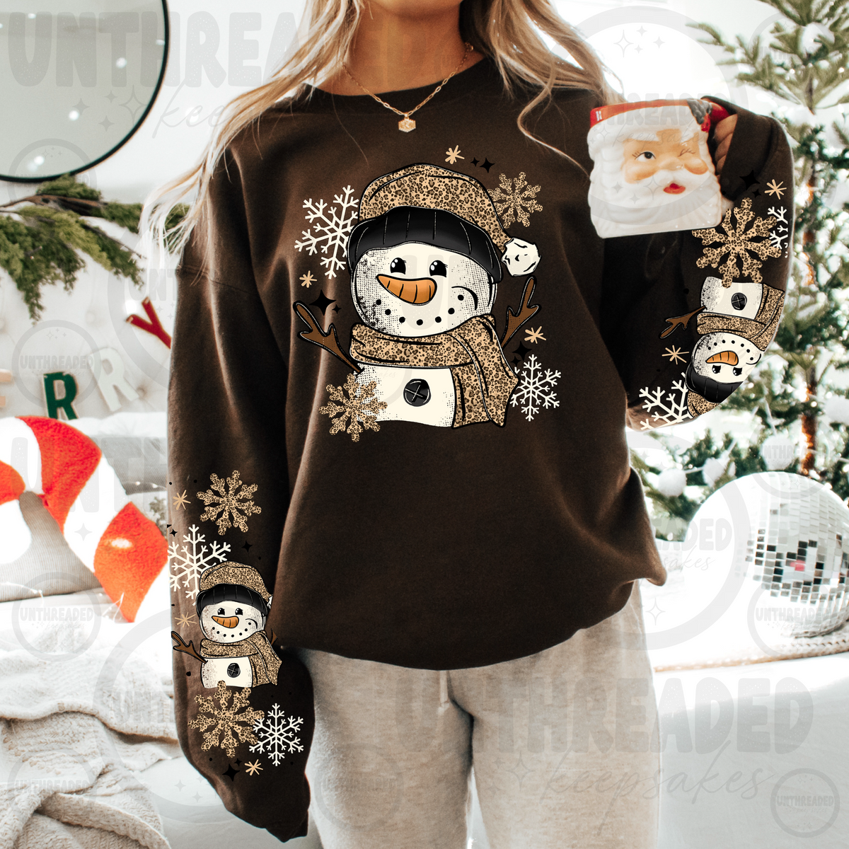 Leopard snowman sleeve print Christmas crewneck in brown