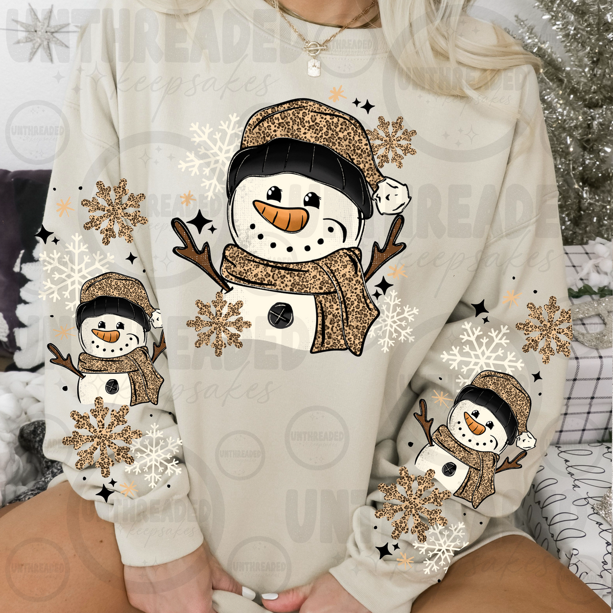 Leopard snowman sleeve print Christmas crewneck in cream